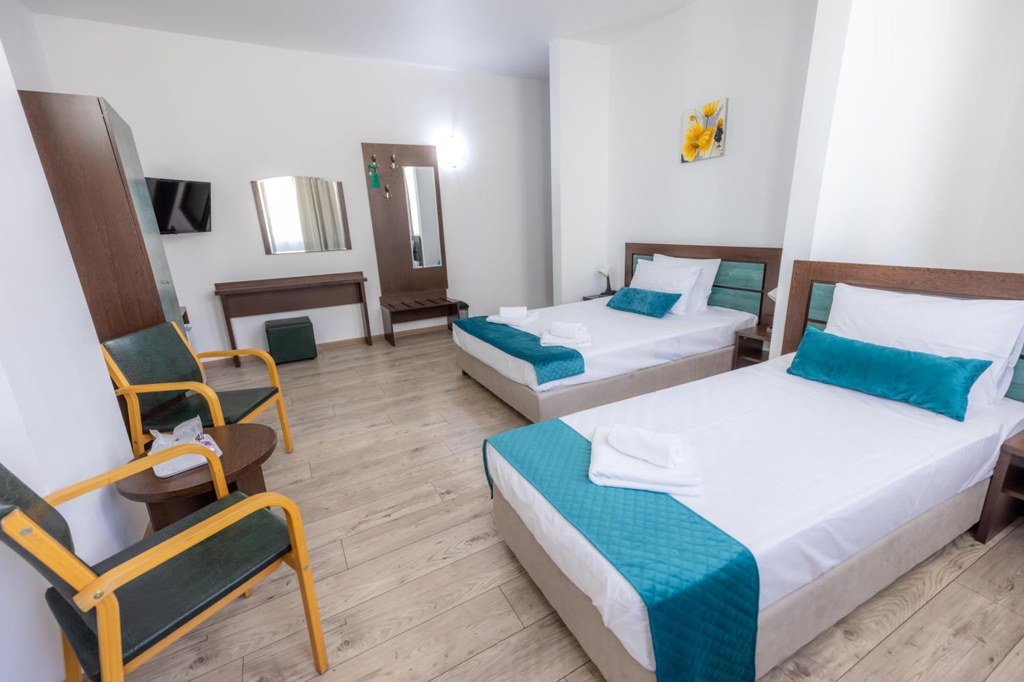 Hotel Sir Lujerului Бухарест Экстерьер фото